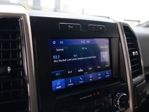 Used 2019 Ford F150 Lariat w/ Trailer Tow Package AWD/4WD image 25