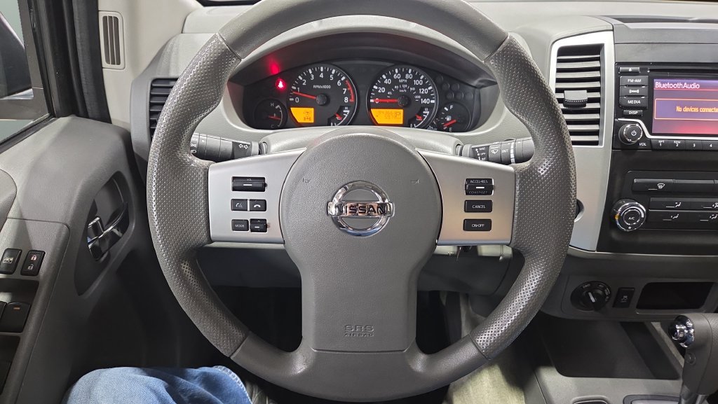 Used 2018 Nissan Frontier SV AWD/4WD image 10