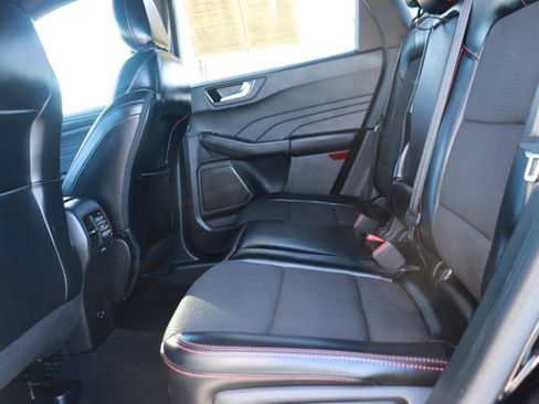 Used 2023 Ford Escape ST-Line image 12