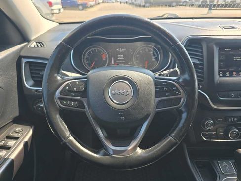 Used 2020 Jeep Cherokee Latitude Plus w/ Cold Weather Group FWD image 10