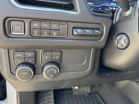 Used 2023 Chevrolet Tahoe High Country w/ Premium Package 2 image 22