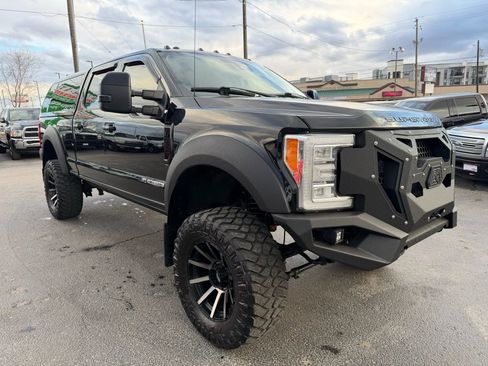 Used 2018 Ford F350 Lariat w/ Lariat Ultimate Package image 9