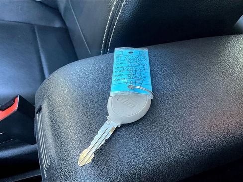 Used 2017 Jeep Patriot High Altitude image 10