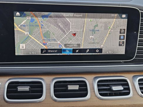 Certified 2021 Mercedes-Benz GLE 450 4MATIC image 26
