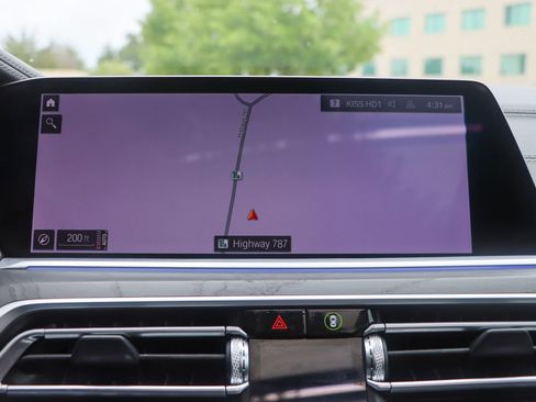 Used 2019 BMW X7 xDrive40i w/ Premium Package AWD/4WD image 38
