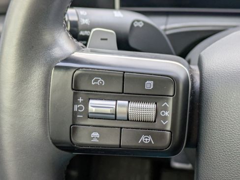 Used 2025 Hyundai Santa Fe Limited image 34