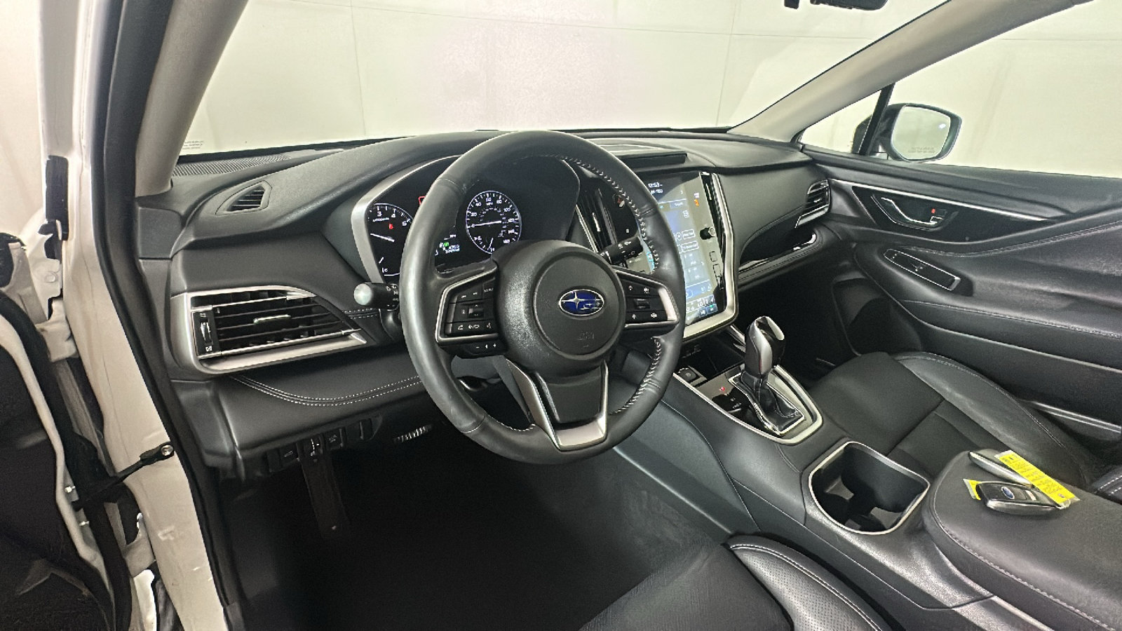 Used 2024 Subaru Outback Touring w/ Popular Package #2 AWD/4WD image 16