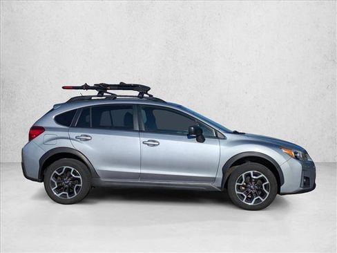 Used 2016 Subaru Crosstrek 2.0i AWD/4WD image 4