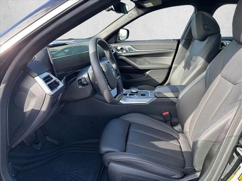 Certified 2025 BMW i4 eDrive40 image 17
