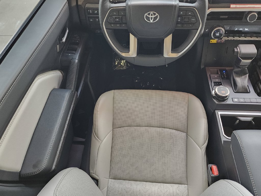 Used 2026 Toyota Tacoma Limited AWD/4WD image 11