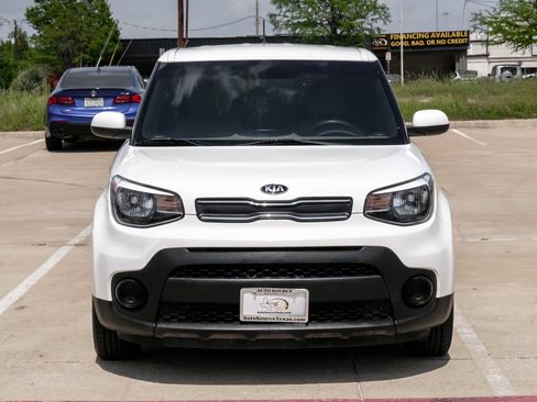 Used 2017 Kia Soul w/ Convenience Package FWD image 5