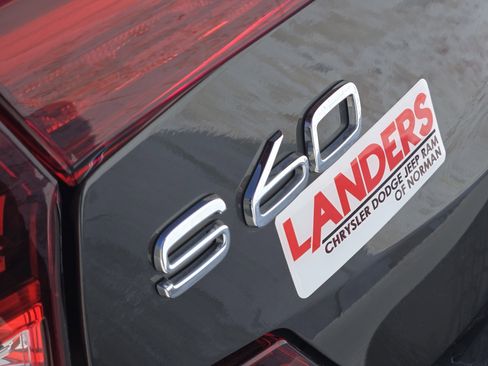 Used 2025 Volvo S60 B5 Core image 13