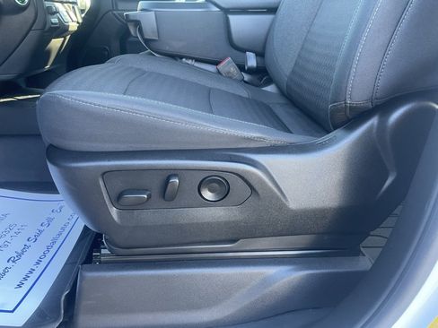 Used 2025 Chevrolet Silverado 2500 Custom w/ Custom Value Package image 14