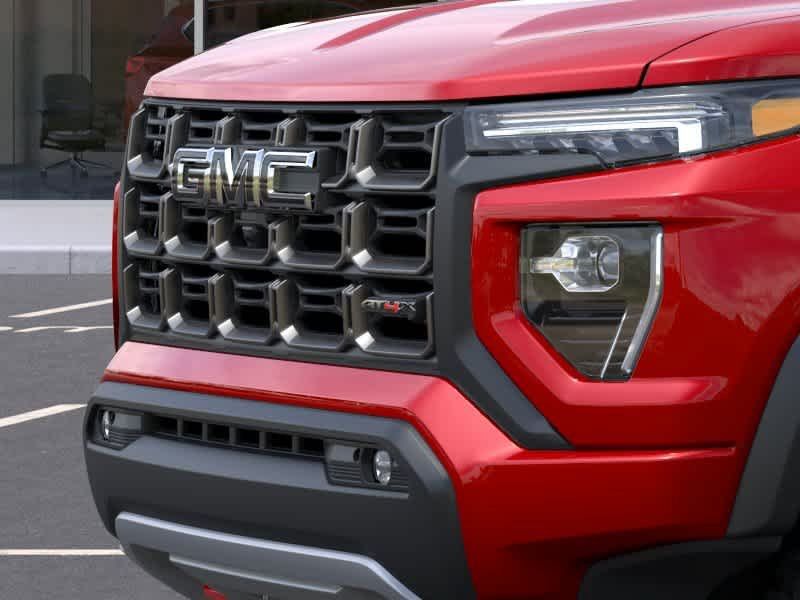 New 2026 GMC Canyon AT4X w/ LPO, Black Badging Package AWD/4WD image 13