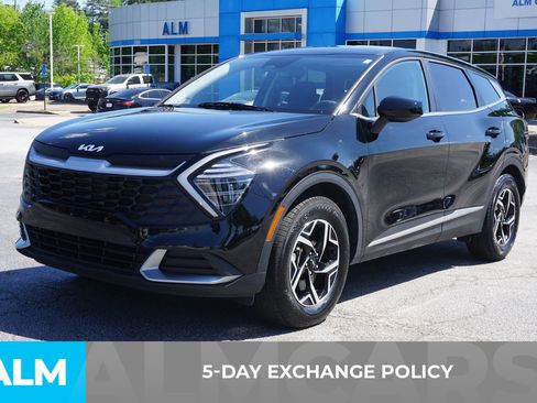 Used 2025 Kia Sportage LX image 5