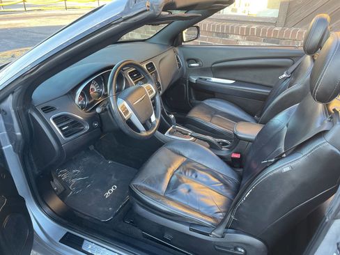Used 2013 Chrysler 200 Limited image 8