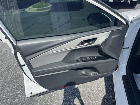 Used 2025 Toyota Camry SE w/ Multimedia Upgrade Package FWD image 14