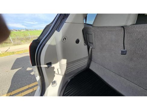 Used 2009 Buick Enclave CXL w/ Entertainment Package #4 image 26