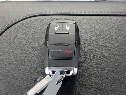 Used 2024 RAM 2500 Tradesman w/ Chrome Appearance Group image 34