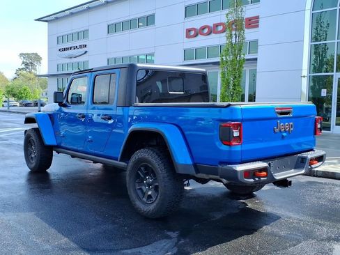 Used 2023 Jeep Gladiator Mojave w/ LED Lighting Group AWD/4WD image 8
