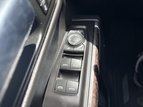 Used 2019 GMC Sierra 1500 Denali w/ Driver Alert Package II AWD/4WD image 24
