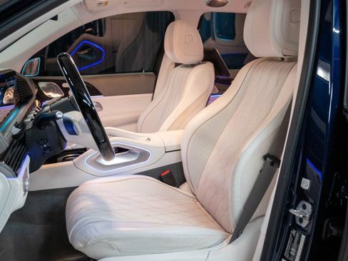 Certified 2024 Mercedes-Benz Maybach GLS 600 4MATIC image 13