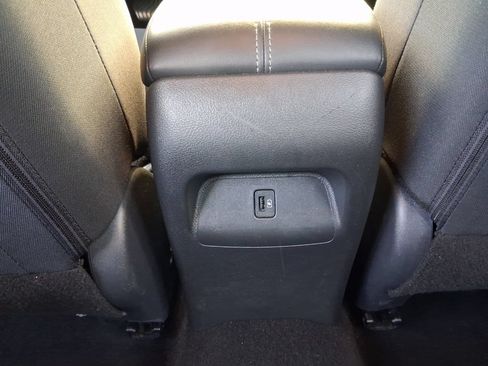 Used 2024 Nissan Sentra SV FWD image 25