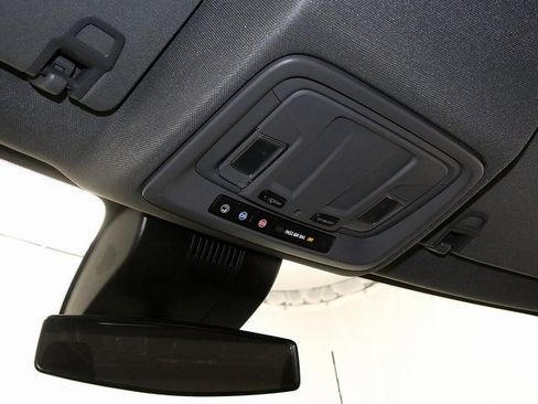 Used 2025 Chevrolet Silverado 2500 Custom w/ Custom Convenience Package image 22