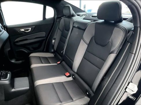 Used 2022 Volvo S60 T8 R-Design w/ Advanced Package image 34