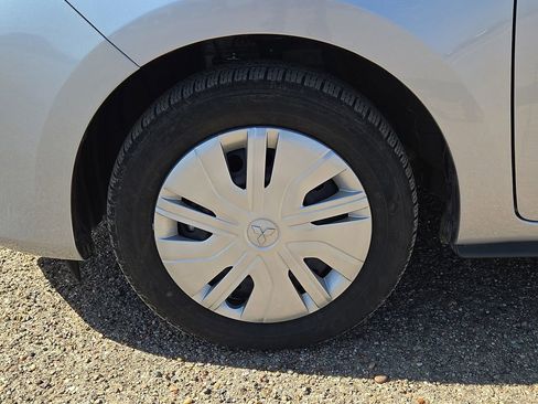 Used 2024 Mitsubishi Mirage ES image 11