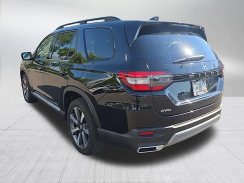 Used 2025 Honda Pilot Elite image 7