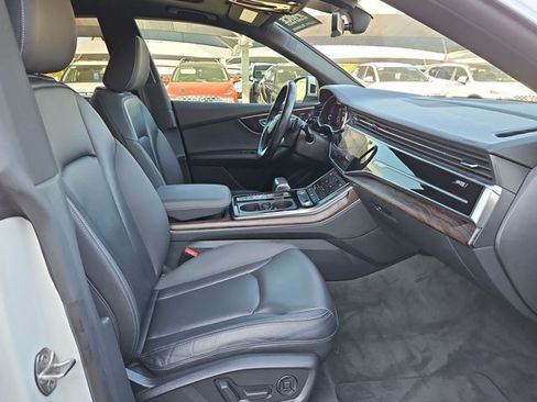 Used 2019 Audi Q8 Premium Plus w/ Premium Plus AWD/4WD image 19