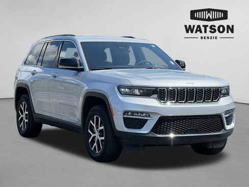Used 2025 Jeep Grand Cherokee Limited AWD/4WD image 1