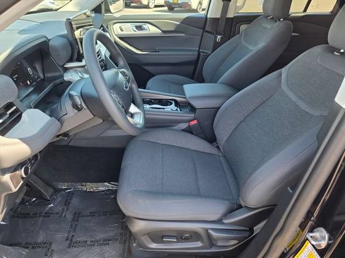 Used 2026 Ford Explorer Active RWD image 15
