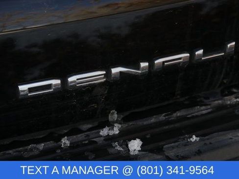 Used 2024 GMC Yukon XL Denali image 9