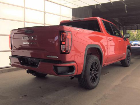 Used 2024 GMC Sierra 1500 Elevation AWD/4WD image 3