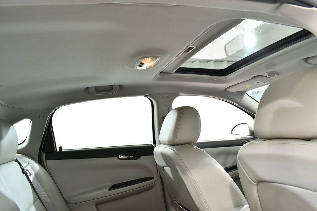 Used 2012 Chevrolet Impala LTZ FWD image 18