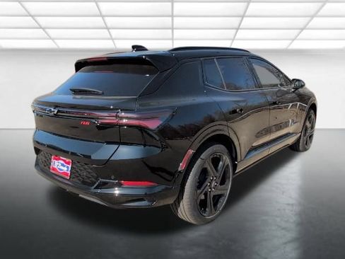 New 2026 Chevrolet Equinox EV RS image 31