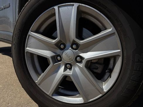 Used 2022 Jeep Compass Latitude image 8