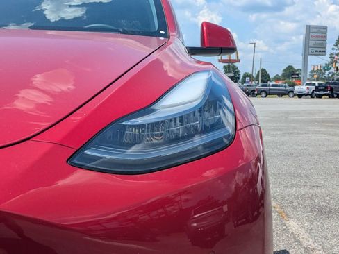 Used 2021 Tesla Model Y Long Range AWD/4WD image 10