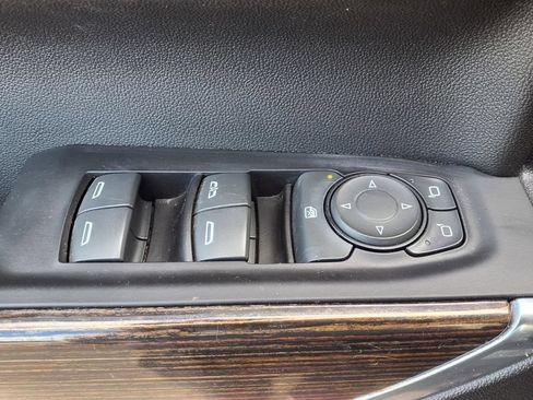 Used 2022 GMC Sierra 1500 Elevation RWD image 11