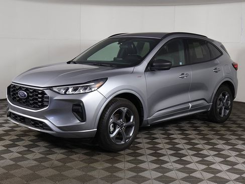 Used 2024 Ford Escape ST-Line image 7