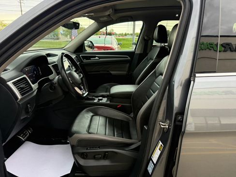 Used 2021 Volkswagen Atlas SEL Premium AWD/4WD image 18