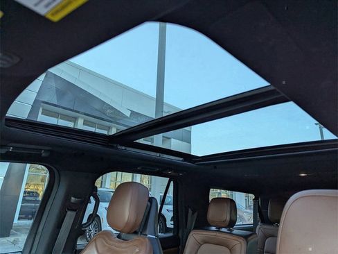 Used 2024 Lincoln Navigator L Reserve image 31