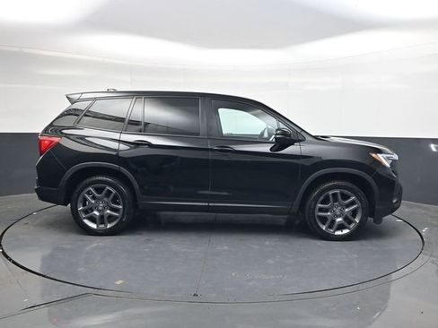 Used 2023 Honda Passport EX-L image 3