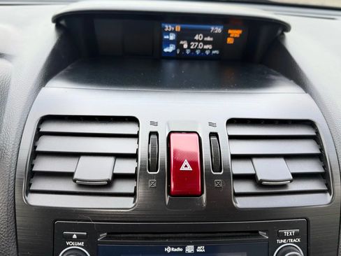 Used 2014 Subaru Forester 2.5i Limited image 17