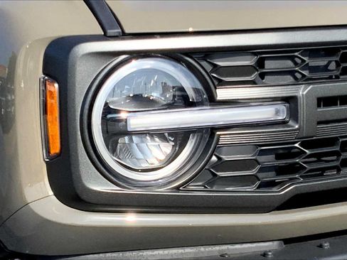 Used 2025 Ford Bronco Raptor AWD/4WD image 11