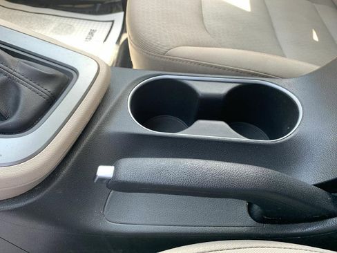 Used 2017 Hyundai Elantra SE image 37