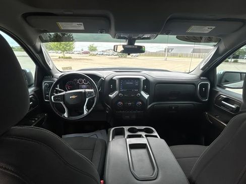 Used 2022 Chevrolet Silverado 1500 LT w/ Safety Package AWD/4WD image 23