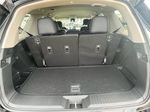 New 2025 Honda Pilot EX-L image 35